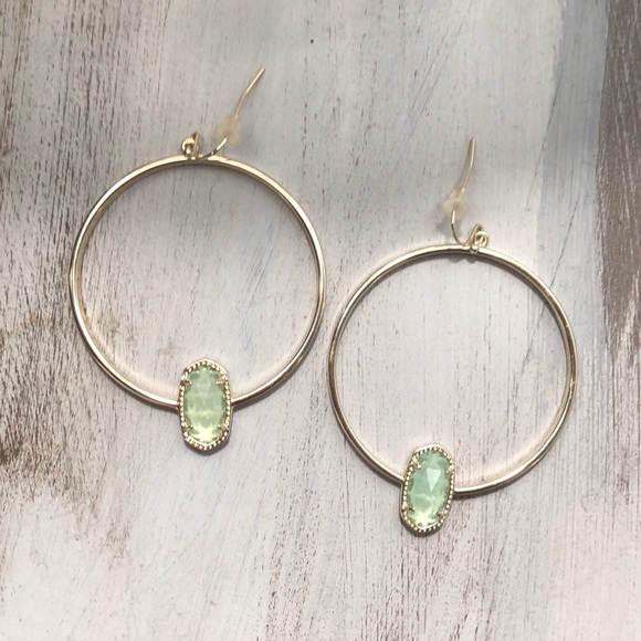 Kendra Scott Jewelry - Kendra Scott Elora Gold Hoop Earring